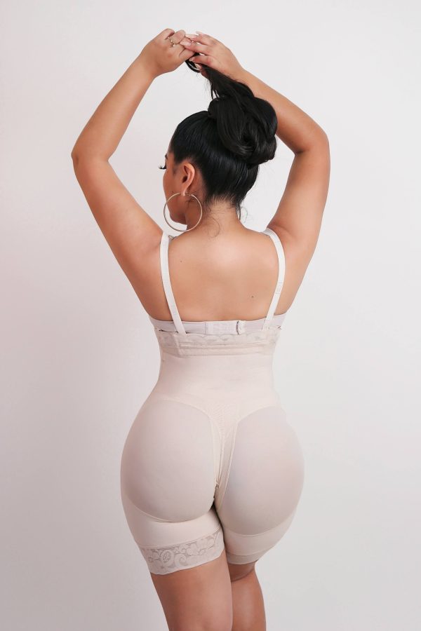 1023 | Short Alto Control Abdomen y Gafetes - Imagen 2