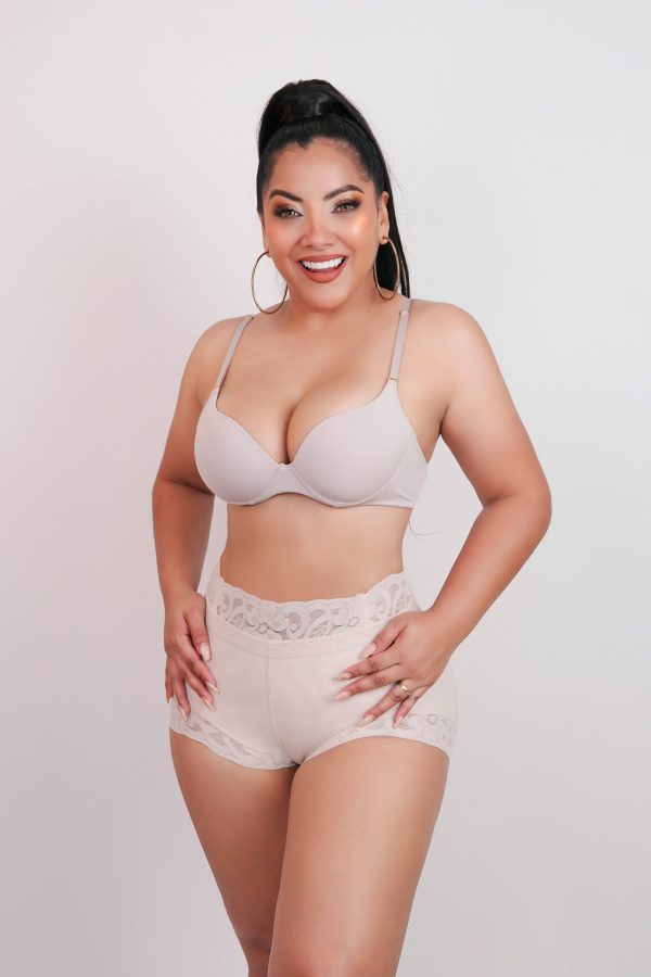 3032 - Short Calzon con realce de gluteos
